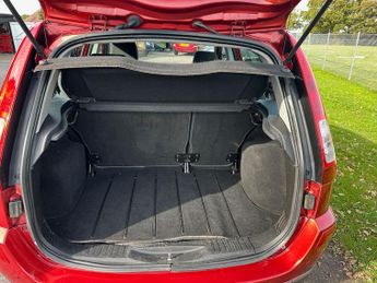 FORD FUSION 1.6 Zetec Climate