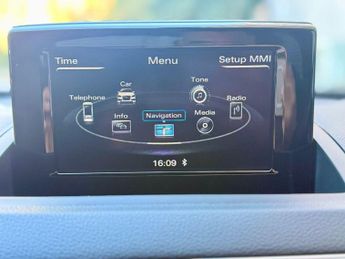 AUDI Q3 2.0 TDI S line Plus