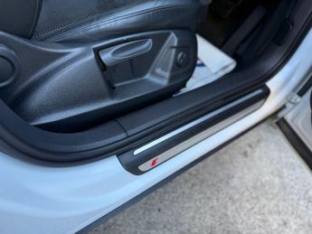 AUDI Q3 2.0 TDI S line Plus