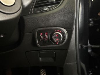 VAUXHALL ZAFIRA TOURER 2.0 CDTi SRi Euro 5 5dr