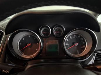 VAUXHALL ZAFIRA TOURER 2.0 CDTi SRi Euro 5 5dr