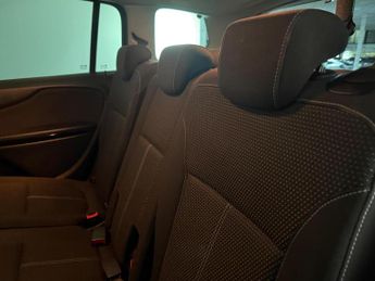 VAUXHALL ZAFIRA TOURER 2.0 CDTi SRi Euro 5 5dr
