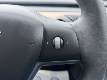 TESLA MODEL 3 (Dual Motor) Long Range