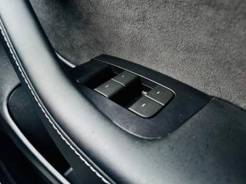 TESLA MODEL 3 (Dual Motor) Long Range