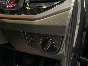 VOLKSWAGEN POLO 1.0 TSI Match