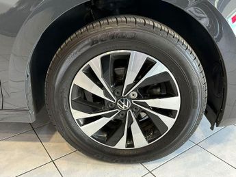 VOLKSWAGEN POLO 1.0 TSI Match