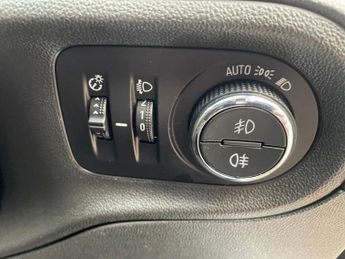 VAUXHALL GRANDLAND X 1.6 Turbo D BlueInjection Tech Line Nav