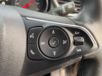 VAUXHALL GRANDLAND X 1.6 Turbo D BlueInjection Tech Line Nav