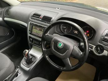 SKODA OCTAVIA 1.6 TDI 4WD Euro 5 5dr