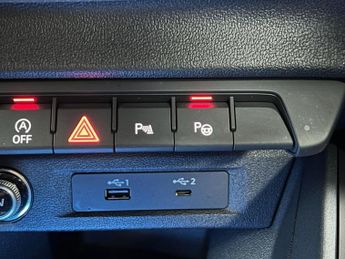 AUDI A1 1.5 TFSI 35 Vorsprung Sportback S Tronic Euro 6 (s/s) 5dr