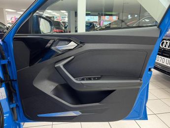 AUDI A1 1.5 TFSI 35 Vorsprung Sportback S Tronic Euro 6 (s/s) 5dr