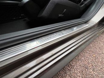 MERCEDES-BENZ E CLASS 2.1 E220 CDI BlueEfficiency Sport