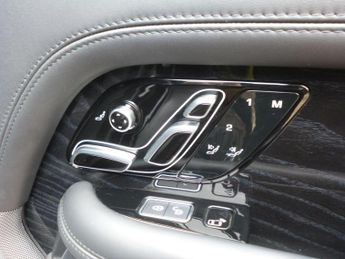 LAND ROVER RANGE ROVER 3.0 P400 MHEV Autobiography Auto 4WD Euro 6 (s/s) 5dr