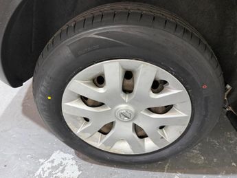 NISSAN QASHQAI 1.3 DIG-T Visia Euro 6 (s/s) 5dr