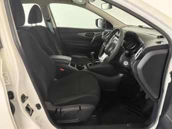 NISSAN QASHQAI 1.3 DIG-T Visia Euro 6 (s/s) 5dr