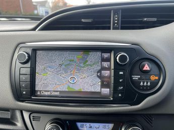 TOYOTA YARIS 1.5 VVT-h Design