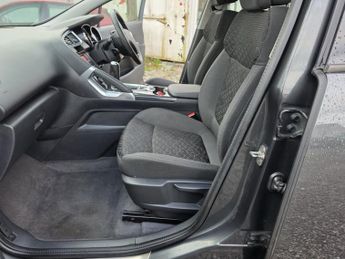 PEUGEOT 3008 1.6 BlueHDi Active