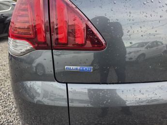PEUGEOT 3008 1.6 BlueHDi Active