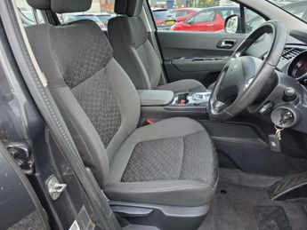 PEUGEOT 3008 1.6 BlueHDi Active