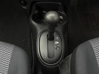 NISSAN MICRA 1.2 Visia Hatchback 5dr Petrol CVT Euro 5 (80 ps)