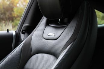 MERCEDES-BENZ C CLASS 4.0 C63 V8 BiTurbo AMG