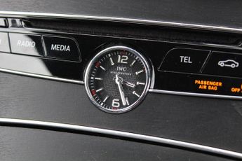 MERCEDES-BENZ C CLASS 4.0 C63 V8 BiTurbo AMG