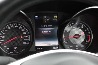 MERCEDES-BENZ C CLASS 4.0 C63 V8 BiTurbo AMG