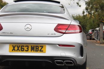 MERCEDES-BENZ C CLASS 4.0 C63 V8 BiTurbo AMG