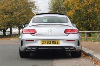 MERCEDES-BENZ C CLASS 4.0 C63 V8 BiTurbo AMG