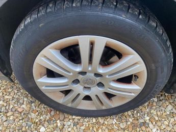 VAUXHALL ASTRA 1.8i 16v Design 5dr