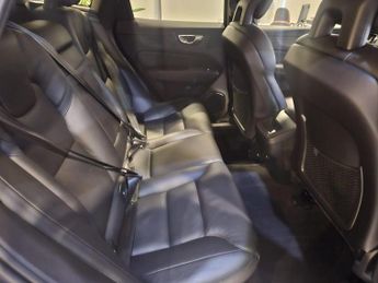 VOLVO XC60 2.0 Momentum D4 AWD