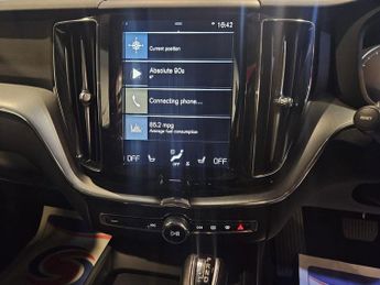 VOLVO XC60 2.0 Momentum D4 AWD