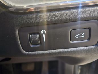 VOLVO XC60 2.0 Momentum D4 AWD