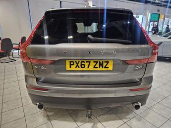 VOLVO XC60 2.0 Momentum D4 AWD