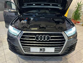 AUDI Q7 3.0 TDI V6 S line