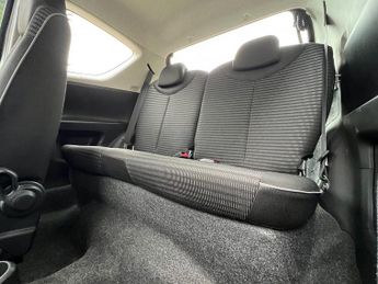 PEUGEOT 107 1.0 12V Active