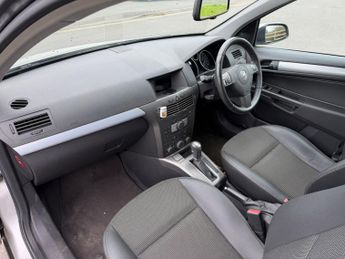 VAUXHALL ASTRA 1.8 i 16v Design