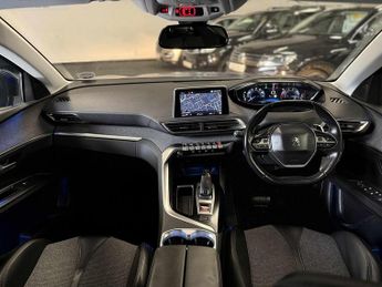 PEUGEOT 3008 1.5 BlueHDi Allure