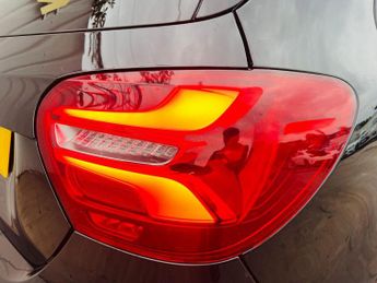 MERCEDES-BENZ A CLASS 2.1 A200d AMG Line (Premium) 7G-DCT Euro 6 (s/s) 5dr
