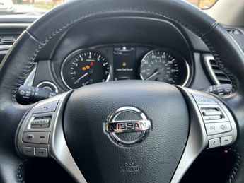 NISSAN QASHQAI 1.2 DIG-T Tekna