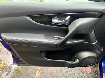 NISSAN QASHQAI 1.2 DIG-T Tekna