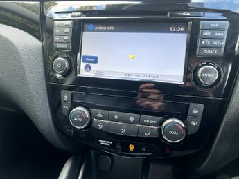NISSAN QASHQAI 1.2 DIG-T Tekna