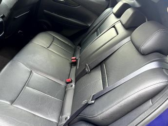 NISSAN QASHQAI 1.2 DIG-T Tekna