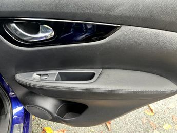 NISSAN QASHQAI 1.2 DIG-T Tekna