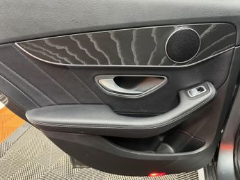 MERCEDES-BENZ C CLASS 220 amg line Premium