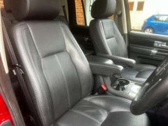 LAND ROVER DISCOVERY 4 3.0 SD V6 HSE Luxury