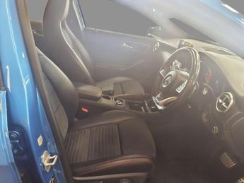 MERCEDES-BENZ A CLASS 2.1 A200d AMG Line