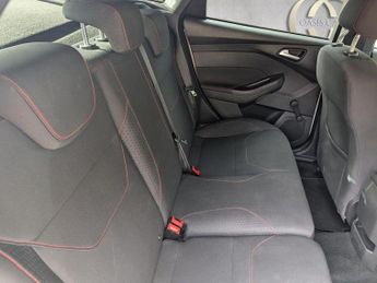 FORD FOCUS 1.0T EcoBoost ST-Line Auto Euro 6 (s/s) 5dr