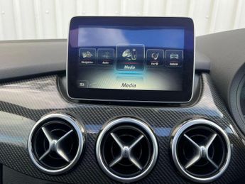 MERCEDES-BENZ B CLASS 2.1 B200d AMG Line (Premium Plus) 7G-DCT Euro 6 (s/s) 5dr