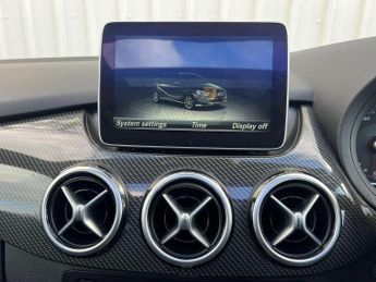 MERCEDES-BENZ B CLASS 2.1 B200d AMG Line (Premium Plus) 7G-DCT Euro 6 (s/s) 5dr